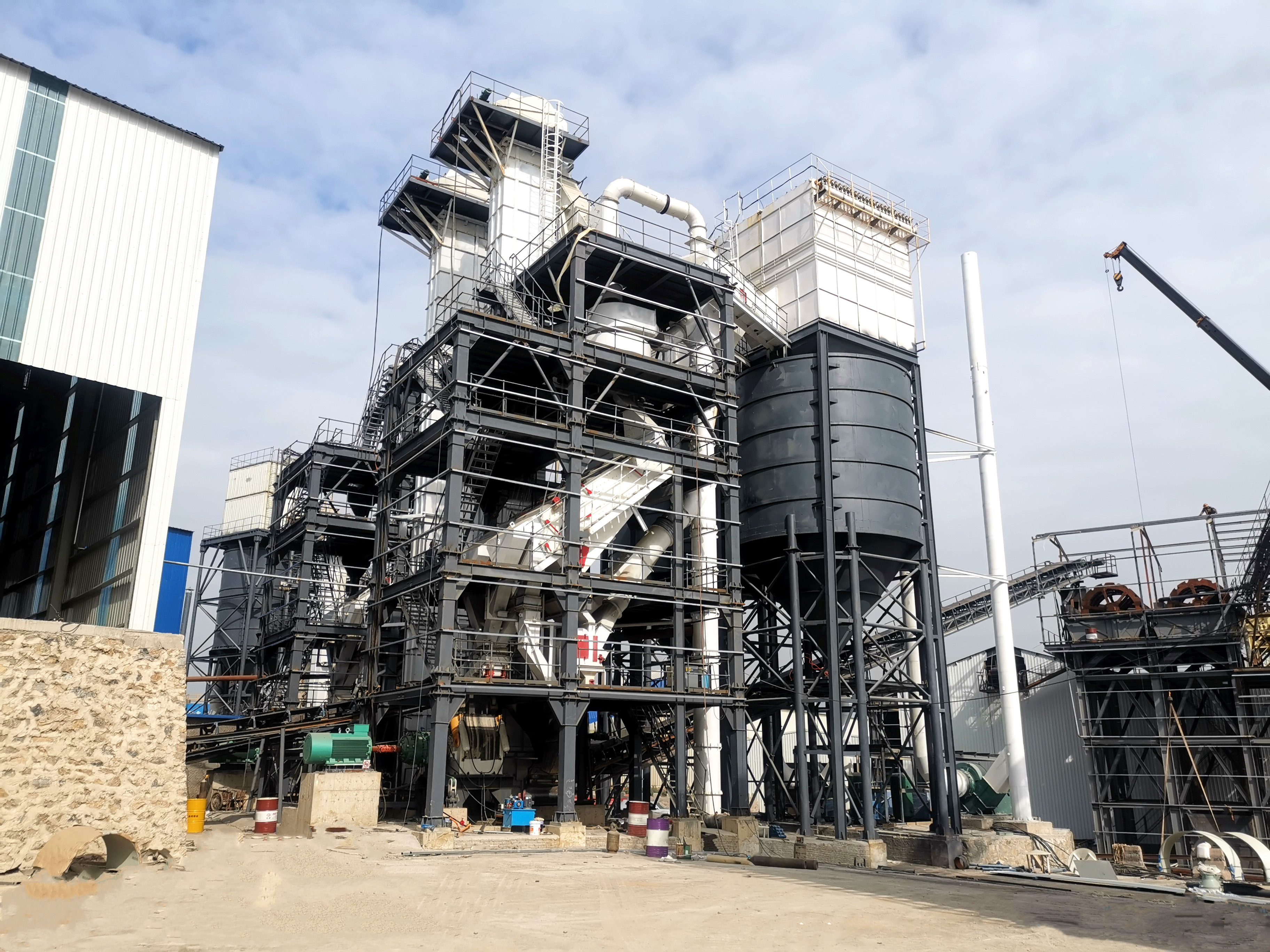 告別 “砂塵漫天”！綠色制砂樓憑這些優勢，成為基建圈環保新標桿